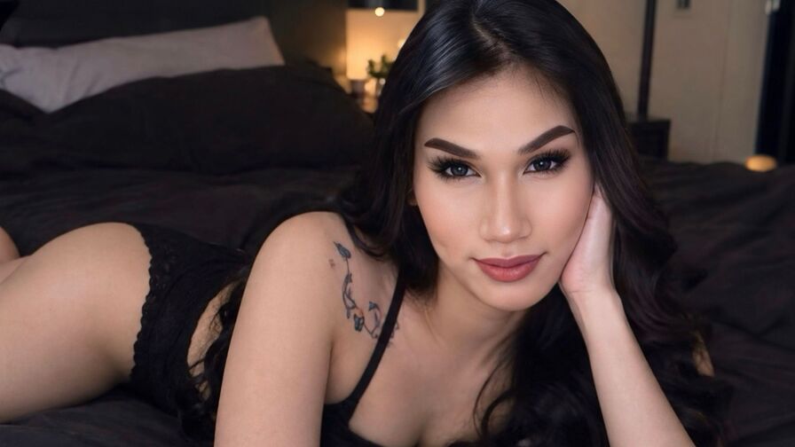 Join KathaliaSnow’s Live Webcam Show