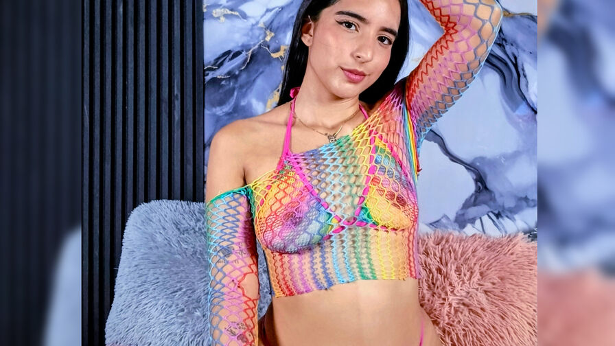 EmmaZanella – Female | Tease Babe