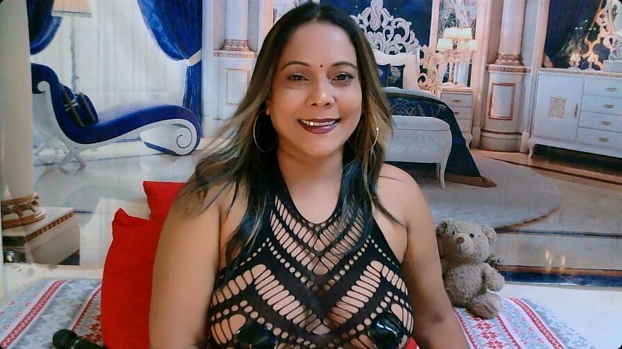 Join FancyMishka’s Live Webcam Show