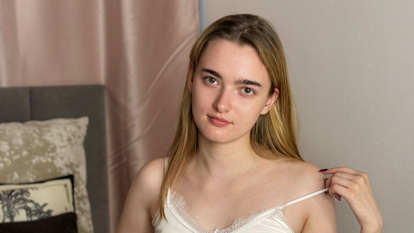 MargoEdwers erotic portrait
