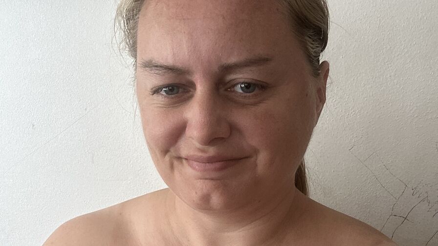 MelissaMandlikov's Live Nude Chat
