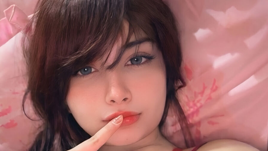 Watch AyraNyx live on PORNOGIF
