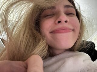 EllieCruze