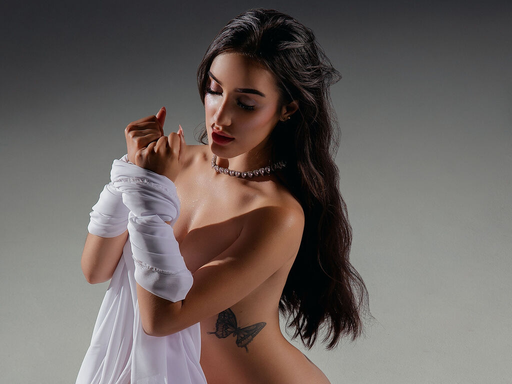 LilyMikelson live now