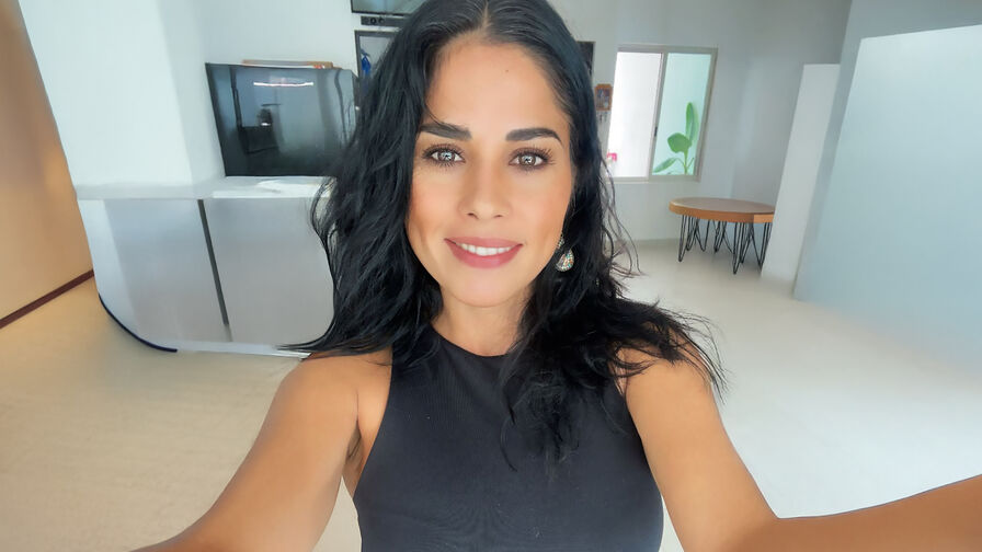 Watch FanyEscobar live on E-Chat