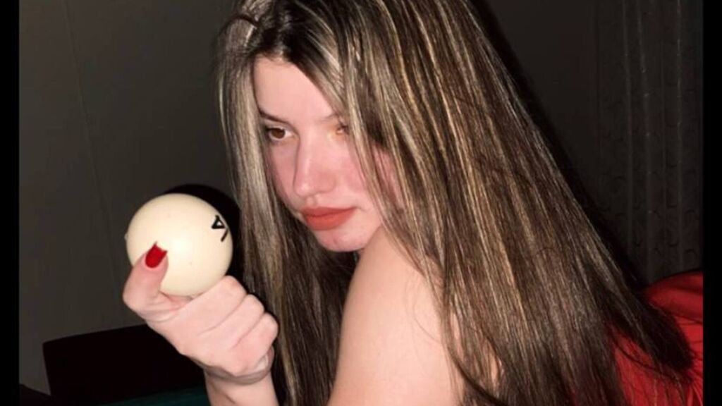 RoxannTamlin's profile from Jasmin at GirlsOfJasmin'