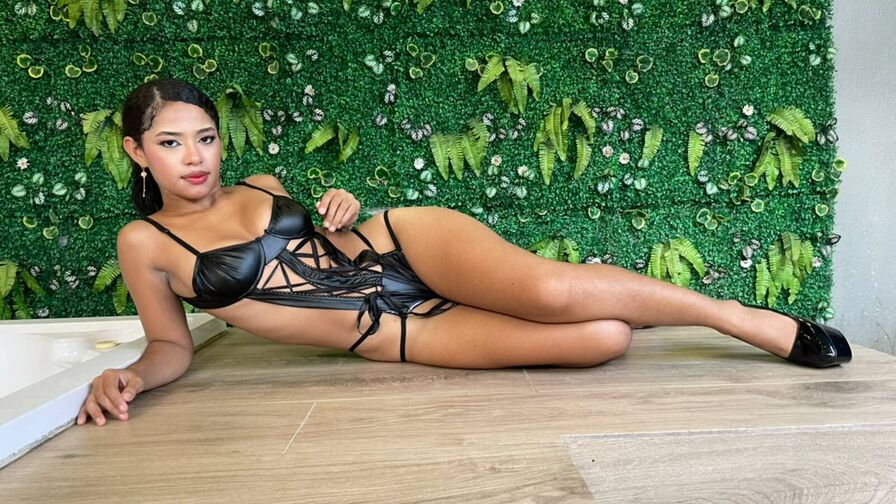 Webcam Nude with MelodyCollen