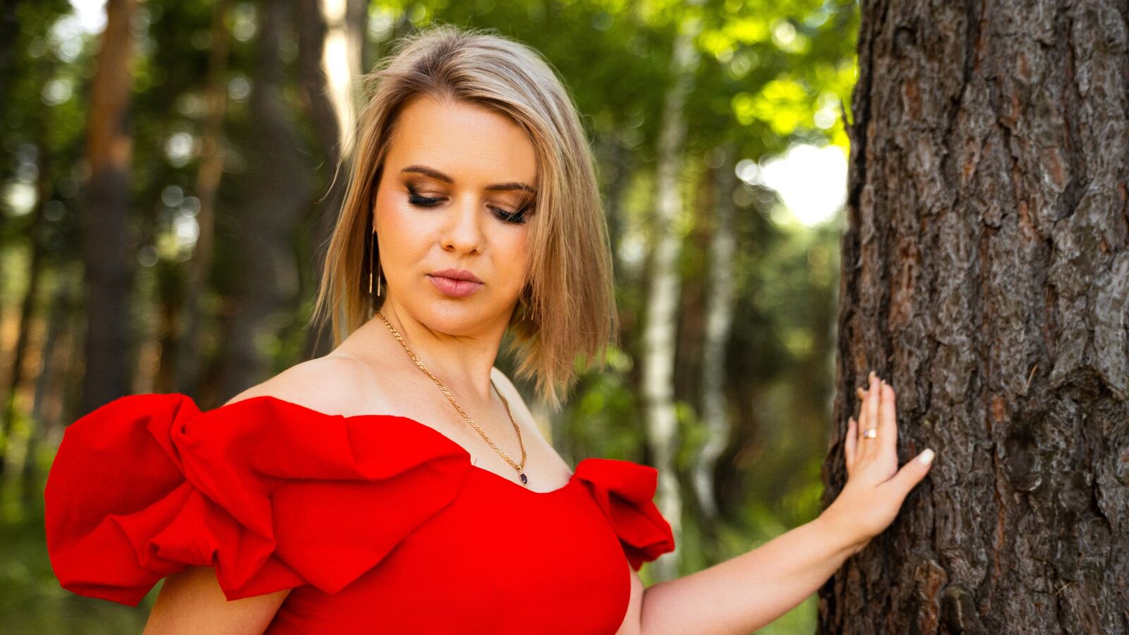 AdeleRavelle erotic portrait