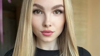 Free Nude OliviaLibyan