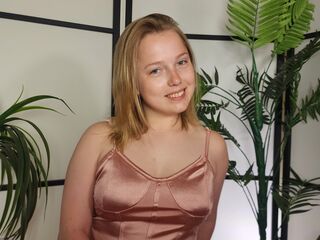 Webcam model MaryTon from LiveJasmin