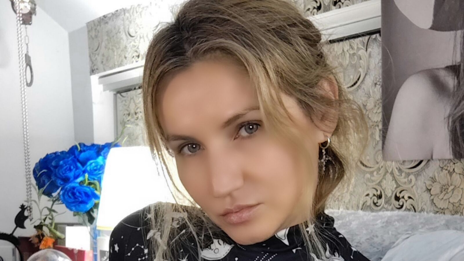 ChristineEve erotic portrait