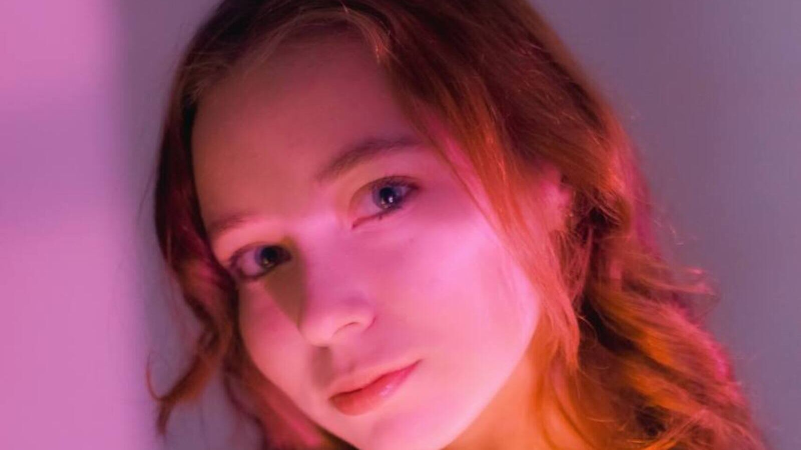 AlishiaKho erotic portrait