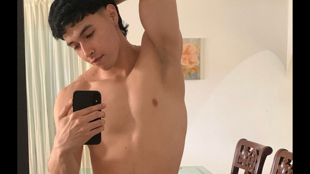 LiamAndrewz live cam model at LiveJasmin