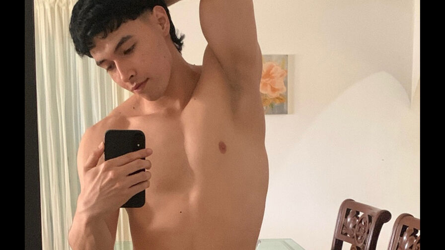 LiamAndrewz – Male | Tease Babe
