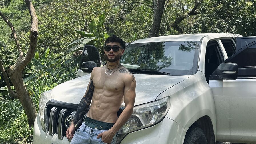Join ZacTorricheli’s Live Webcam Show