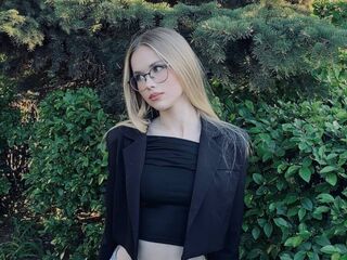 MeganCrust's live cam