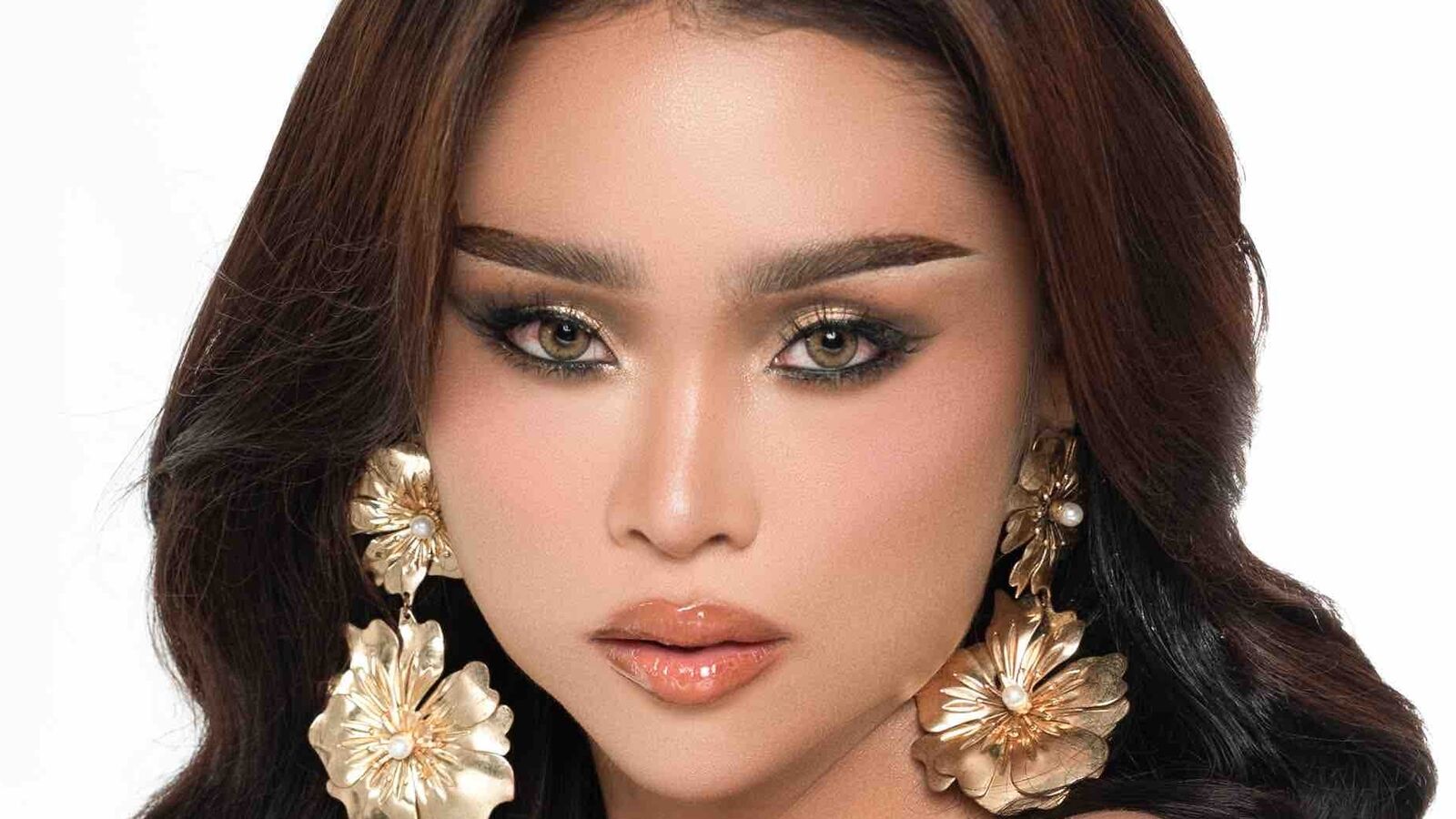DeiaAmihan erotic portrait