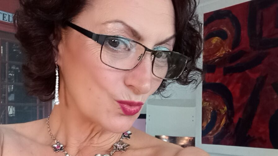 LouisaKat's Premium Pictures and Videos