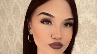 KarineBrinkmeyer live girl webcam profile