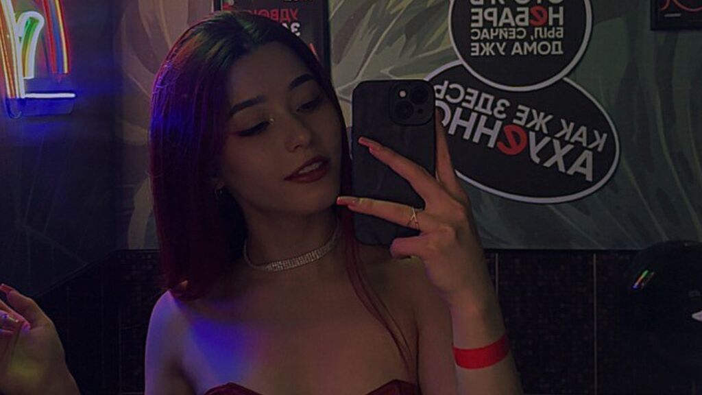 AriaNightrose live cam model at LiveJasmin