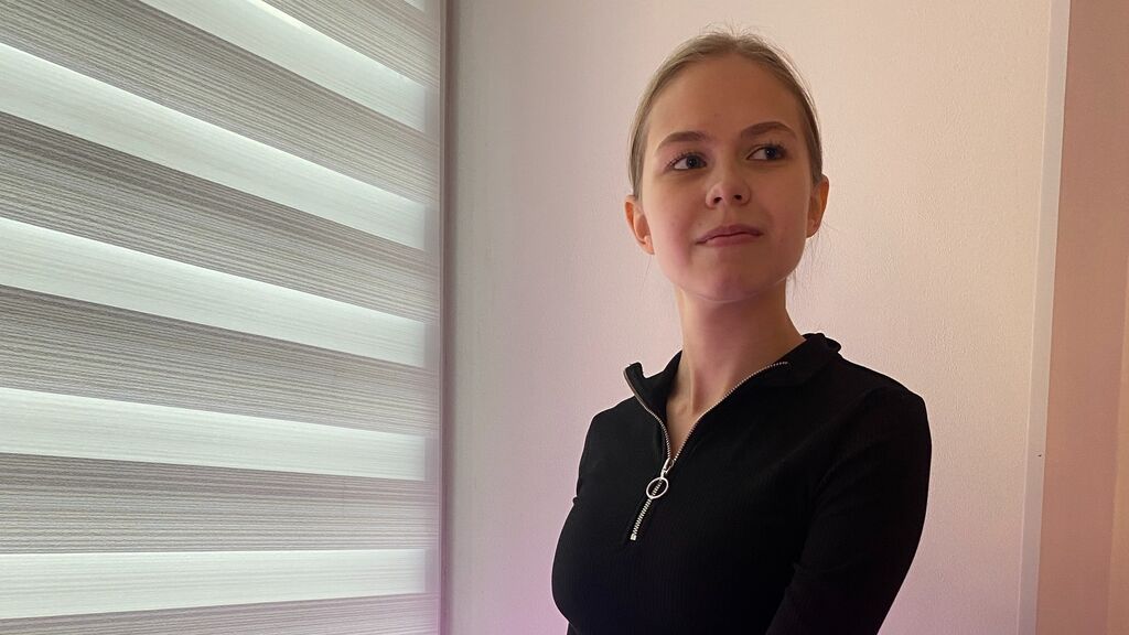 LouVillata's profile from Jasmin at GirlsOfJasmin'