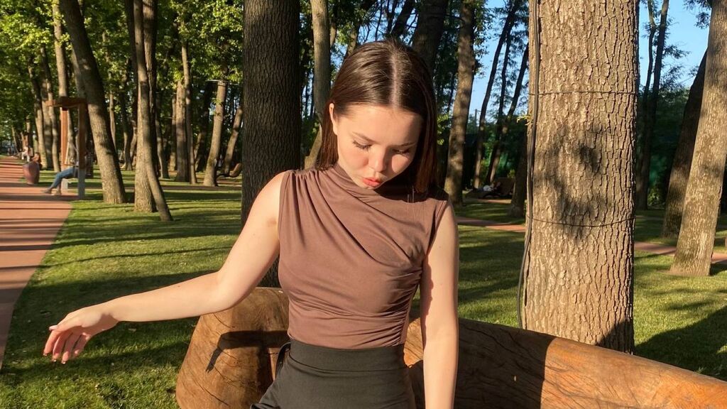 SaraTalor's profile from Jasmin at GirlsOfJasmin'