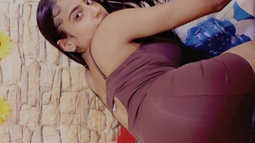 Watch StellaThorn live on XXX Sex Lists