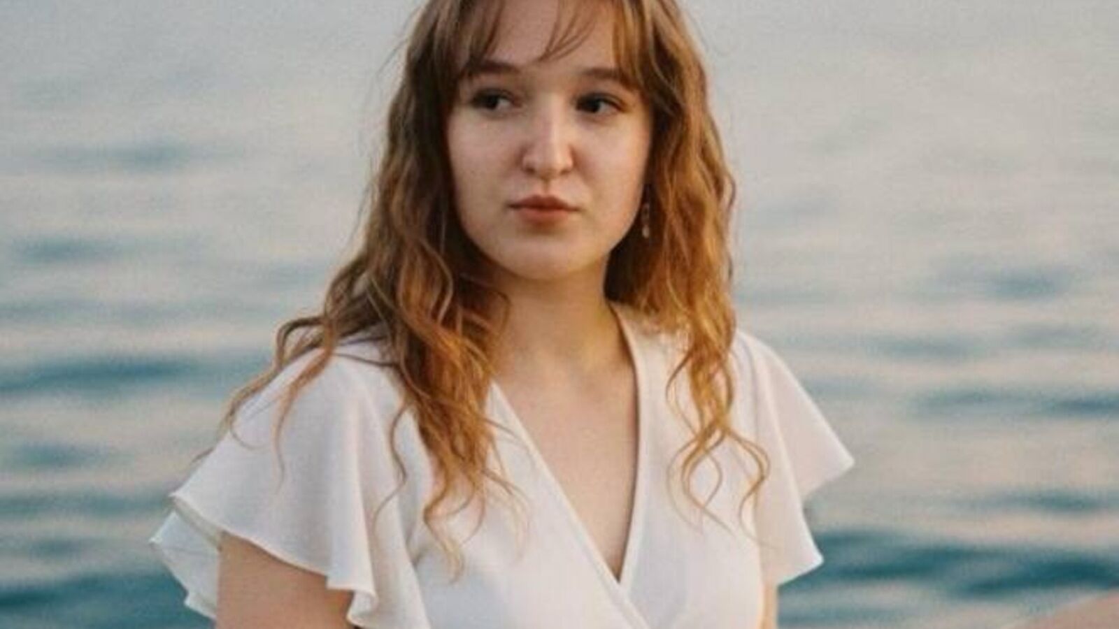 LaureenHosfeld glamour portrait