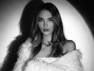 online nude chat room NikkiLane