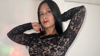 SaraLunis Live Webcam on LiveJasmin