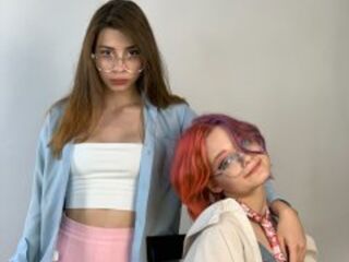 LucyAndOlivia Free chat cam