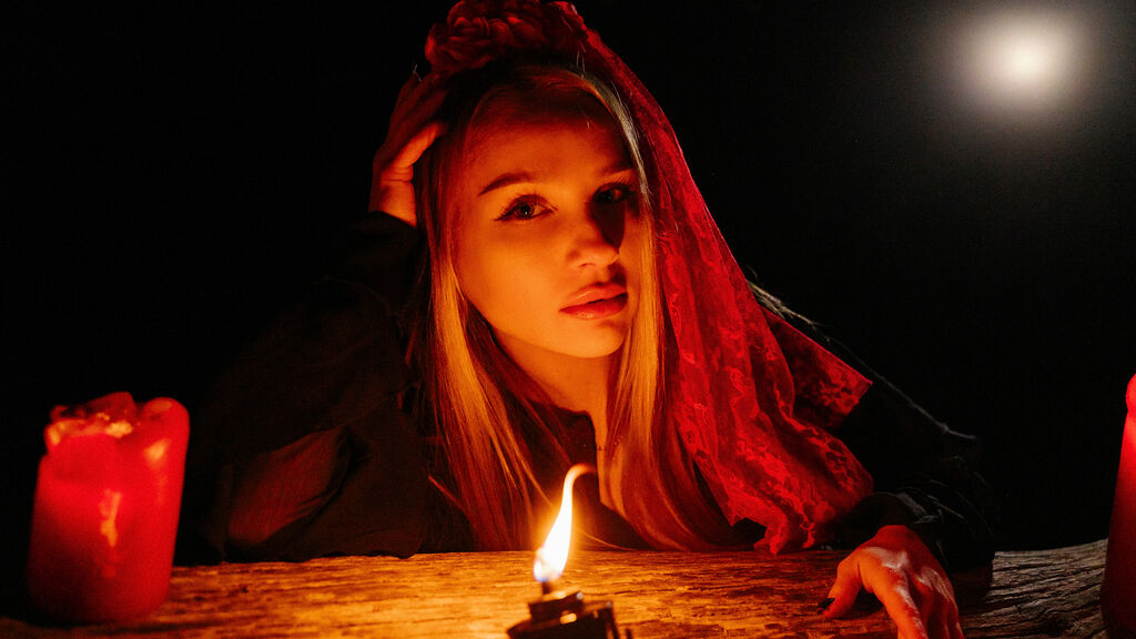 MiaEllien live cam model at LiveJasmin