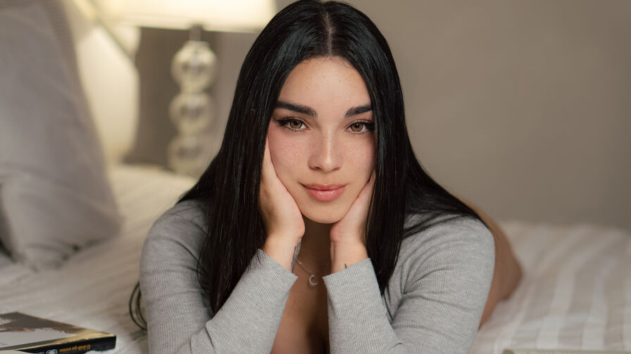 AdalineCruz live cam