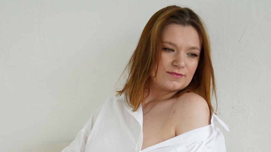 Watch KiraHatti live on XXX Sex Lists