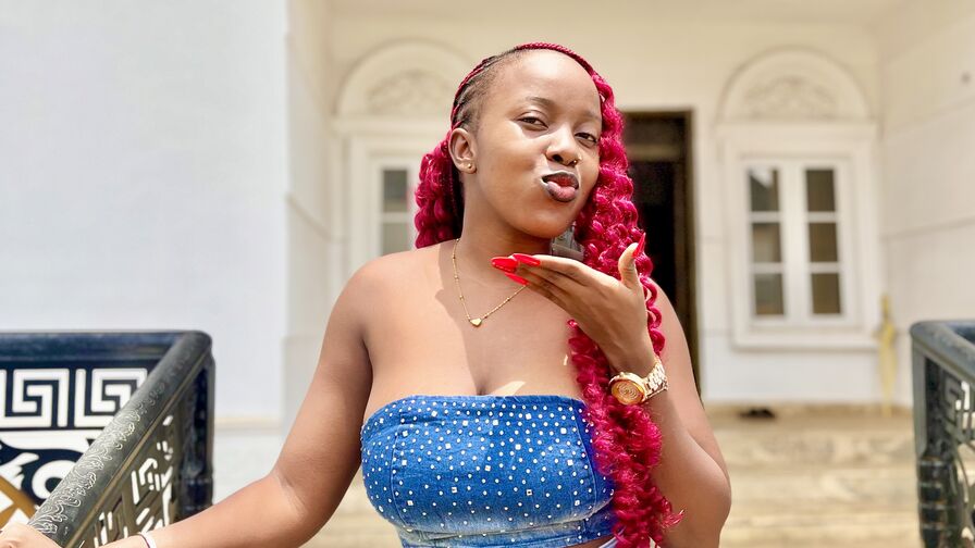 CynthiaOnyi – Female | Tease Babe