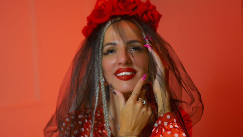 MonicaMaxwel cover