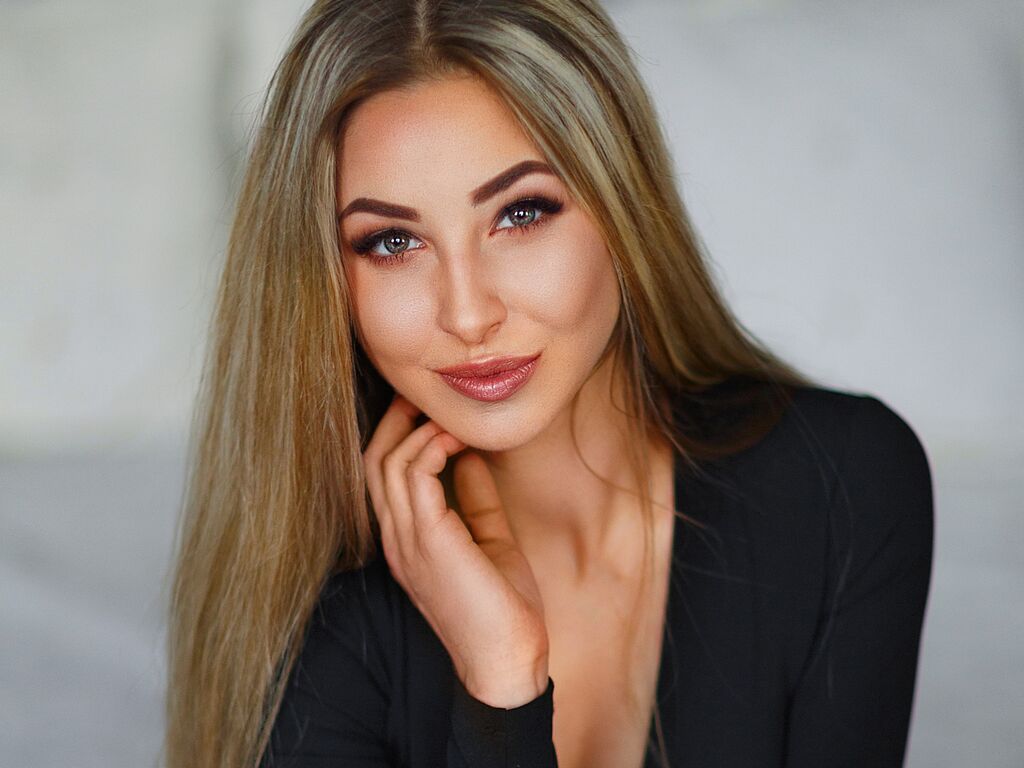 LisaVale private cam profile image
