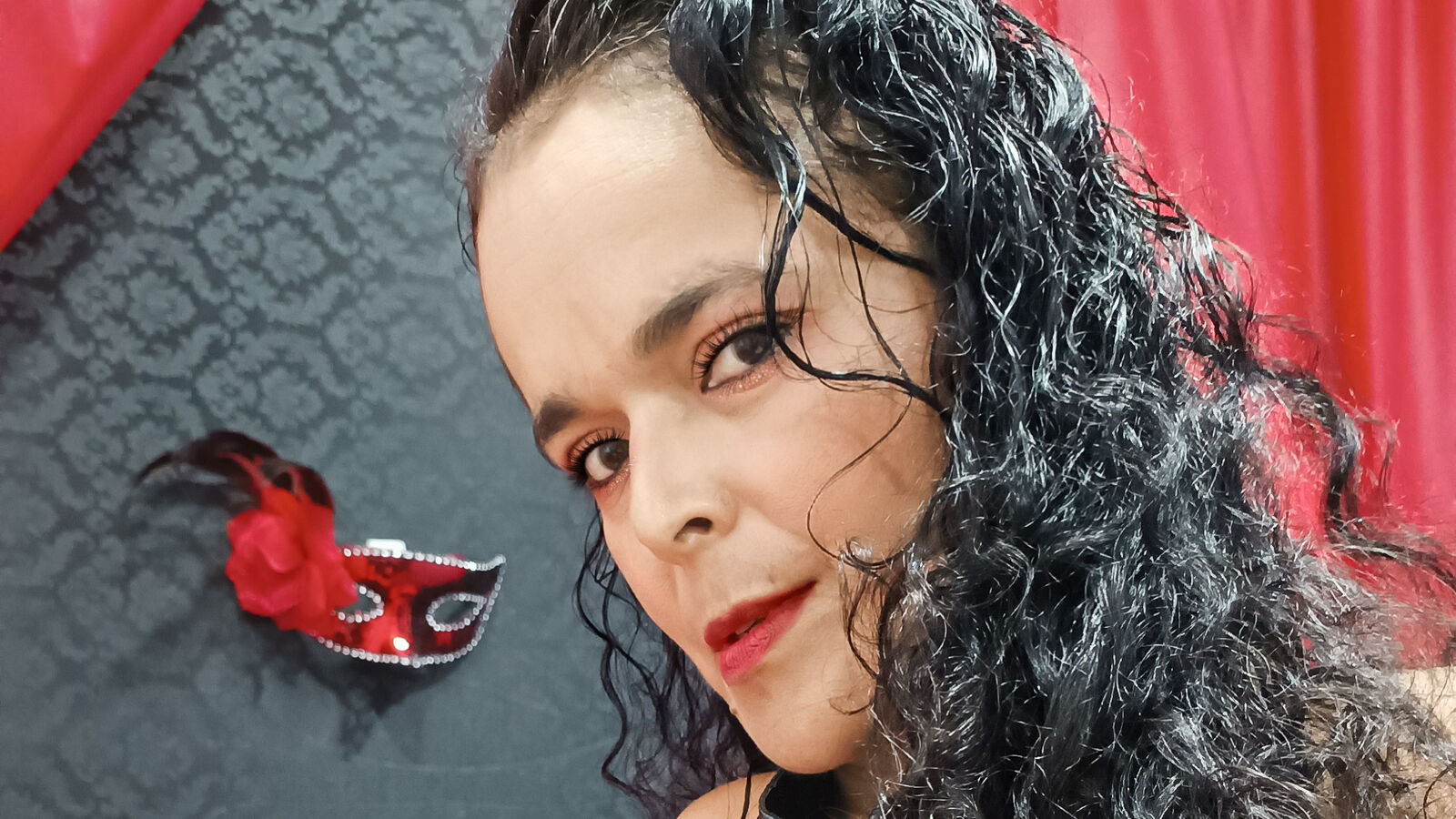 CoralMarente erotic portrait