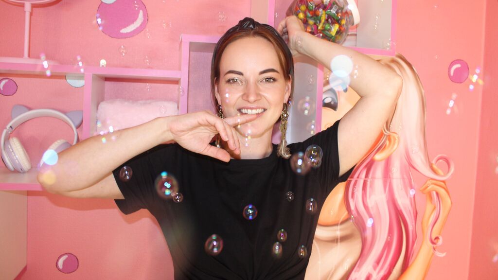 AlexaWalker's profile from Jasmin at GirlsOfJasmin'