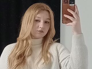 Sexy profile pic of PeiGotch