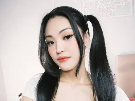 Chat with EugeniaClem