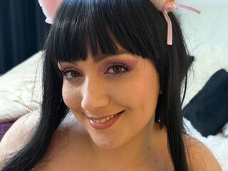 AdelineDevin AdelineDevin