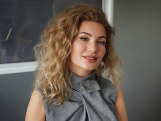 free chatroom for sex AurelieKamya