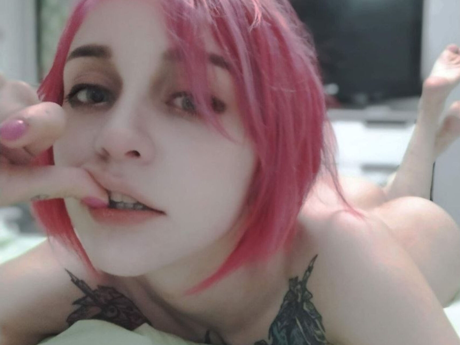 Live cam for GloriaJim