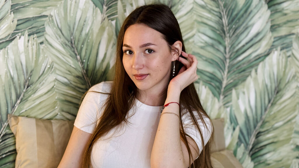 AngelaHuff's profile from Jasmin at GirlsOfJasmin'