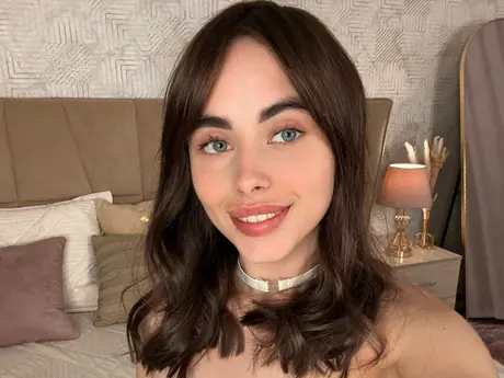 Chat with TessaTaylor