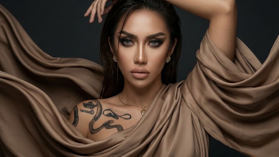 View JulliaFakarat Naked Private