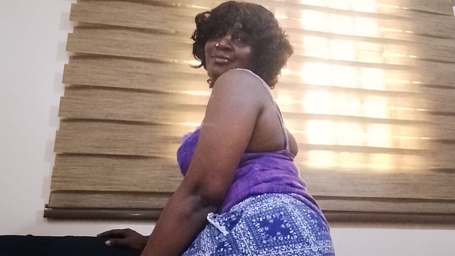 Join ZaraCalvin’s Live Webcam Show
