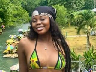 erotic chat ClaraUshe