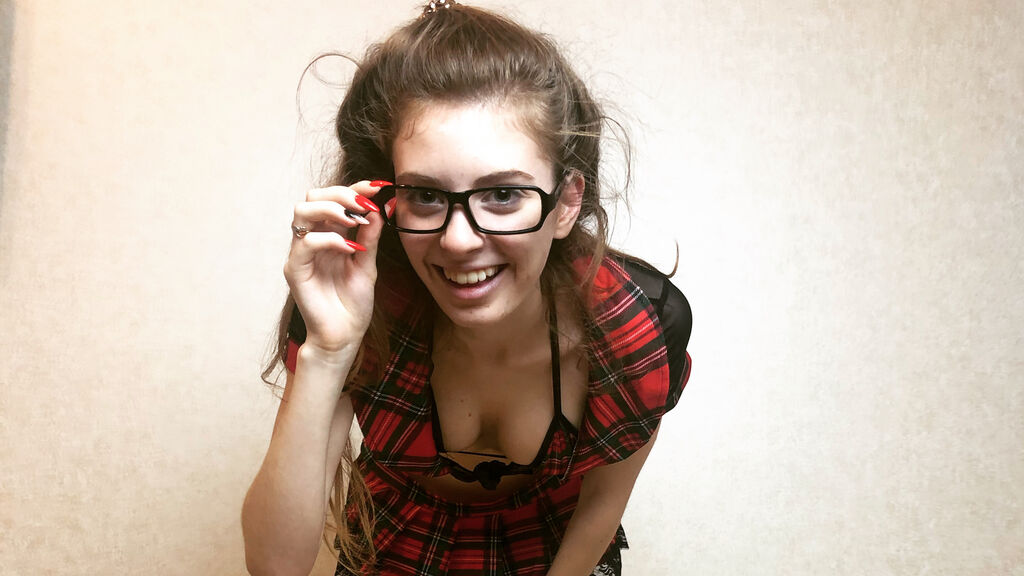 EmmaFoxi's profile from Jasmin at GirlsOfJasmin'